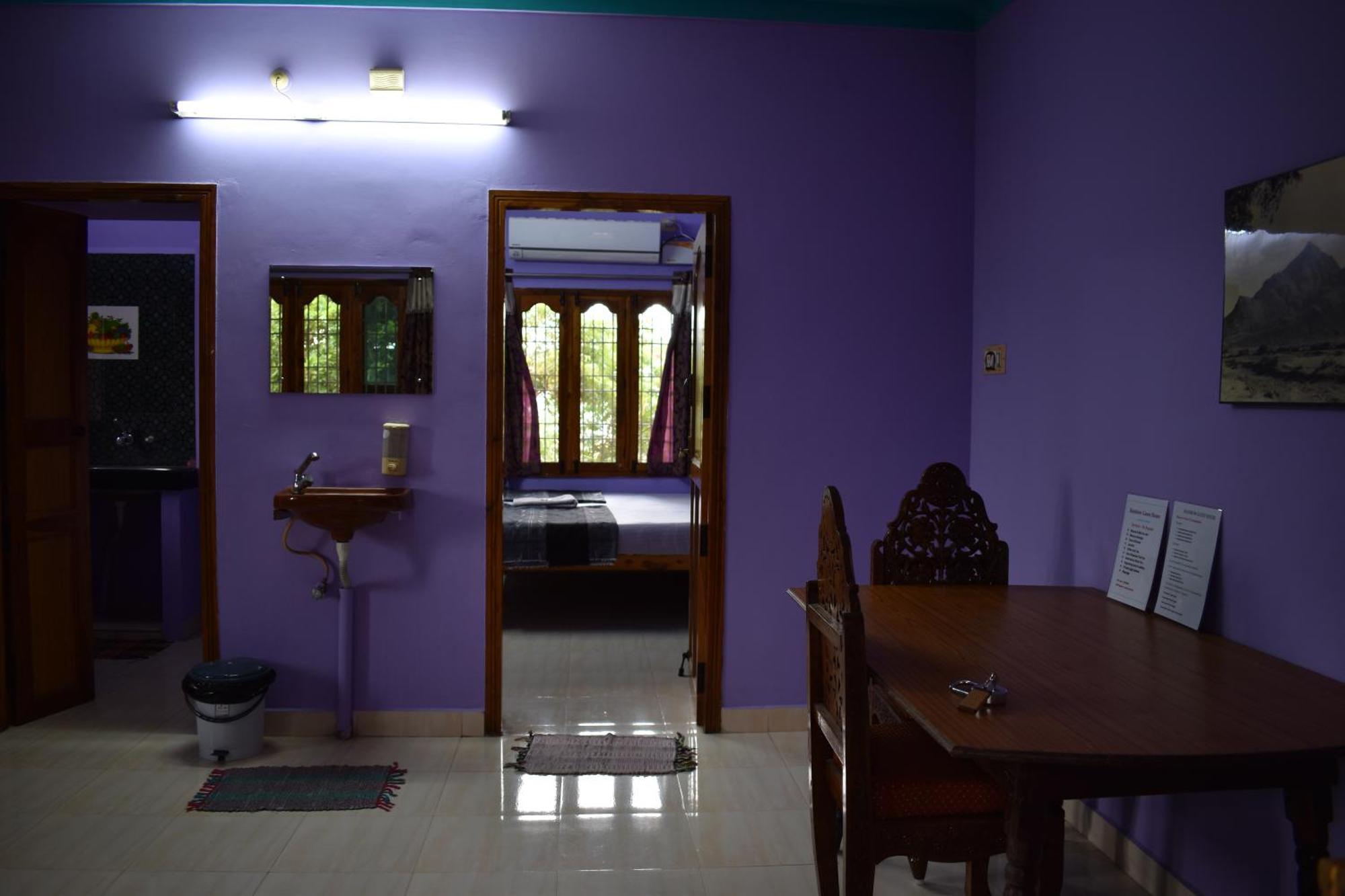 Rainbow Guest House Tiruvannāmalai Exteriör bild