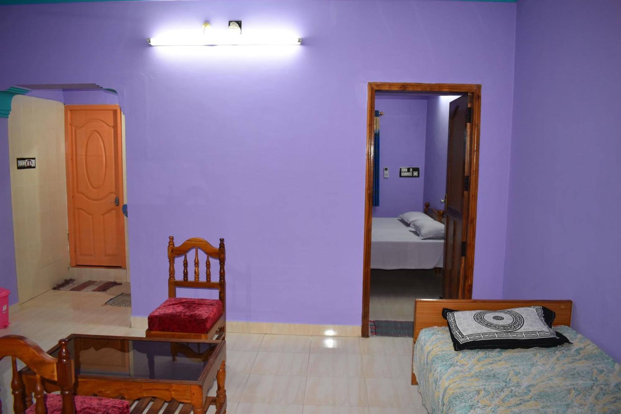 Rainbow Guest House Tiruvannāmalai Exteriör bild