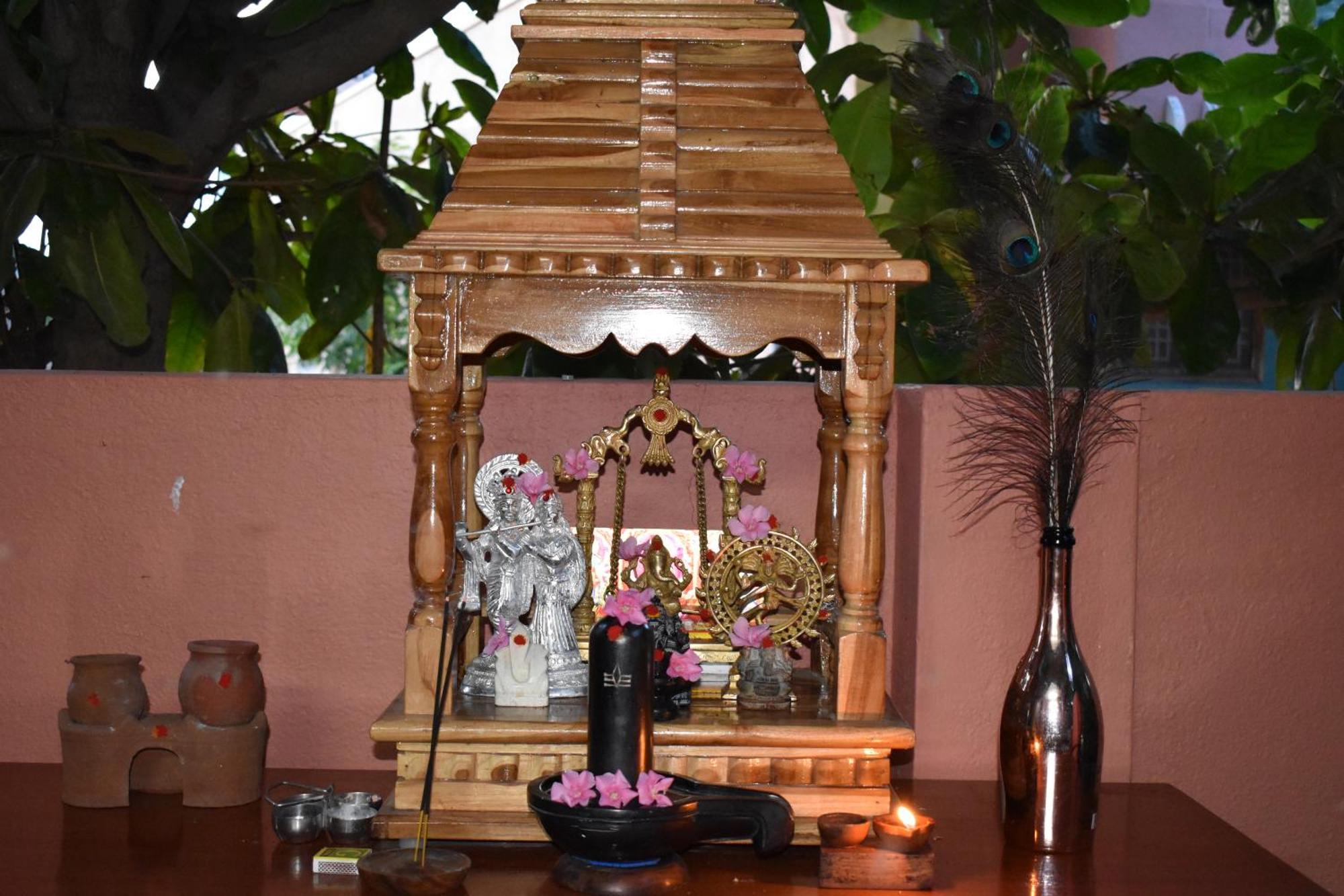 Rainbow Guest House Tiruvannāmalai Exteriör bild