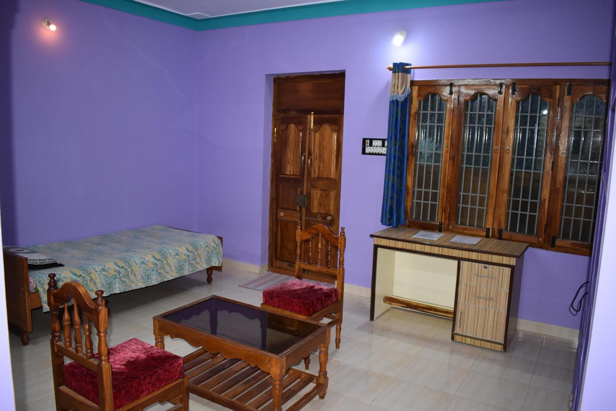 Rainbow Guest House Tiruvannāmalai Exteriör bild