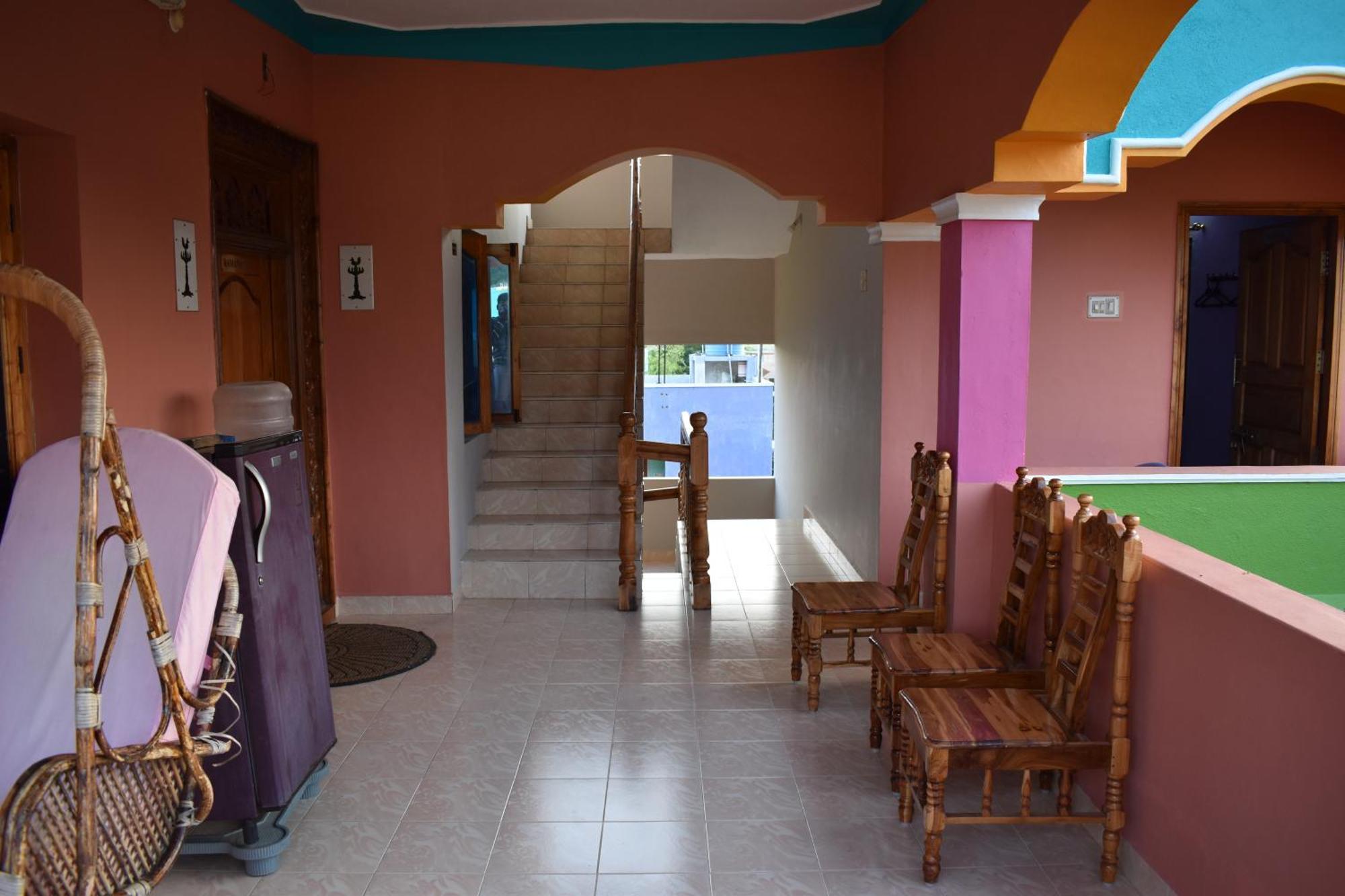 Rainbow Guest House Tiruvannāmalai Exteriör bild