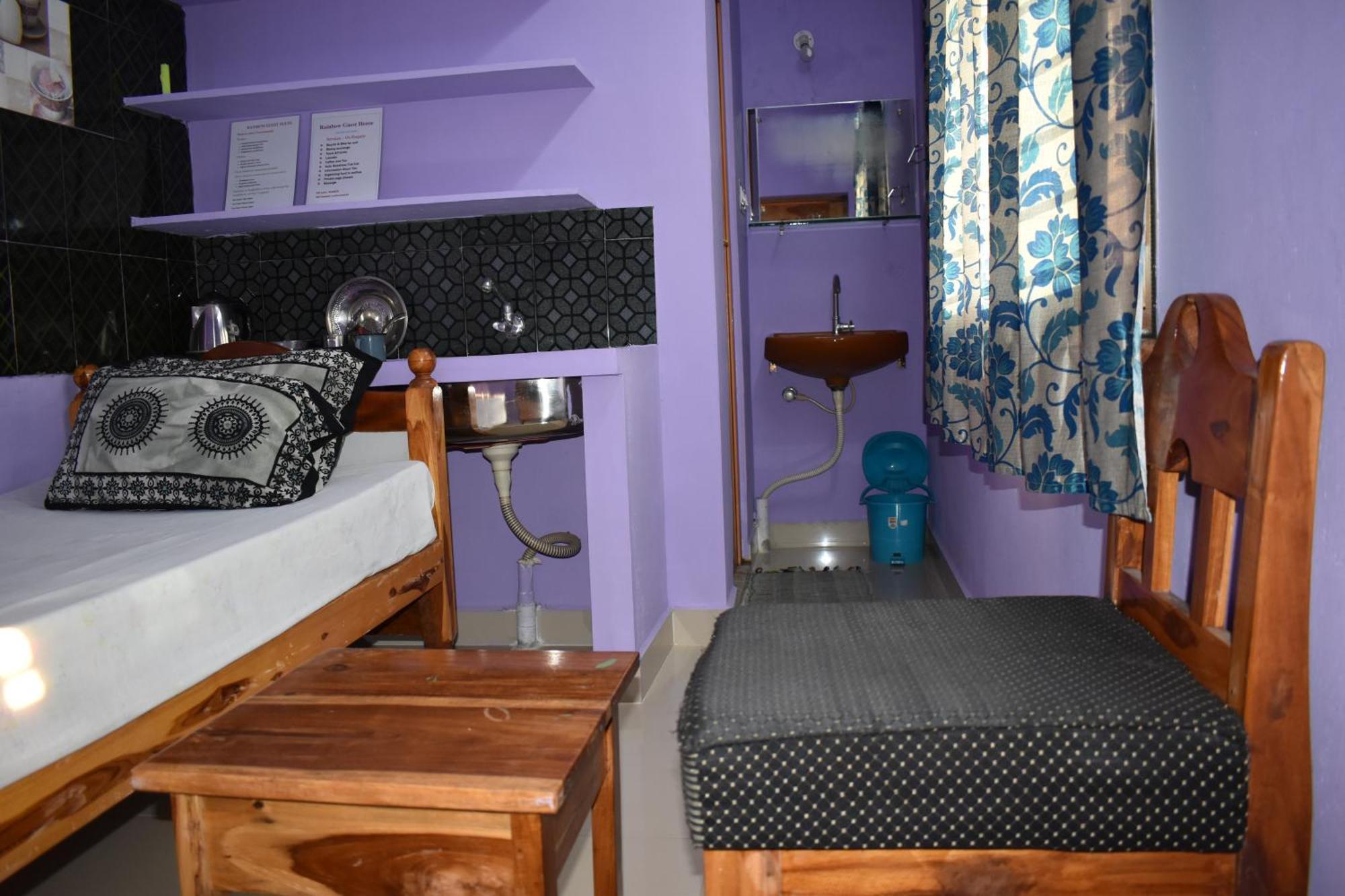 Rainbow Guest House Tiruvannāmalai Exteriör bild